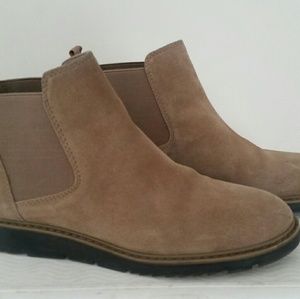 Franco Sarto suede Chelsea boot