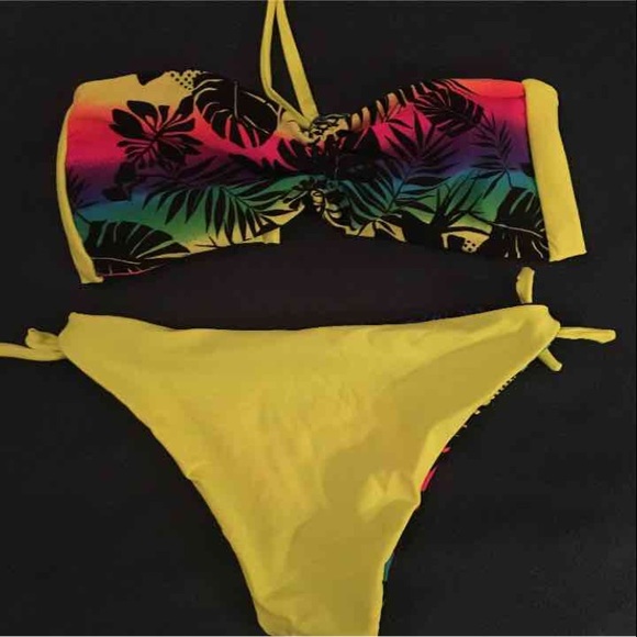 Bikini Set(Reversible) SunoTribe New (L) - Picture 2 of 4