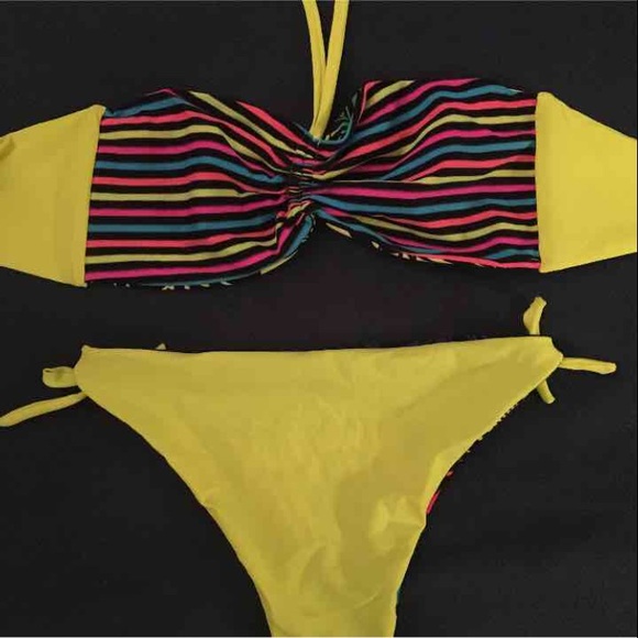 Bikini Set(Reversible) SunoTribe New (L) - Picture 3 of 4