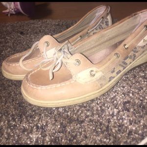 Moderately worn cheetah sequin Sperrys!