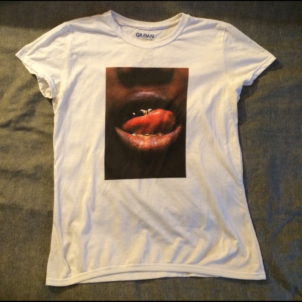 Screen printed grills tee