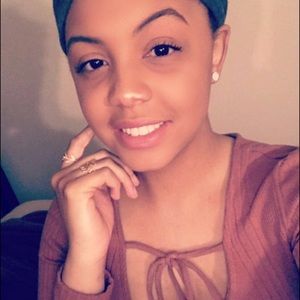 Meet your Posher, Karissa