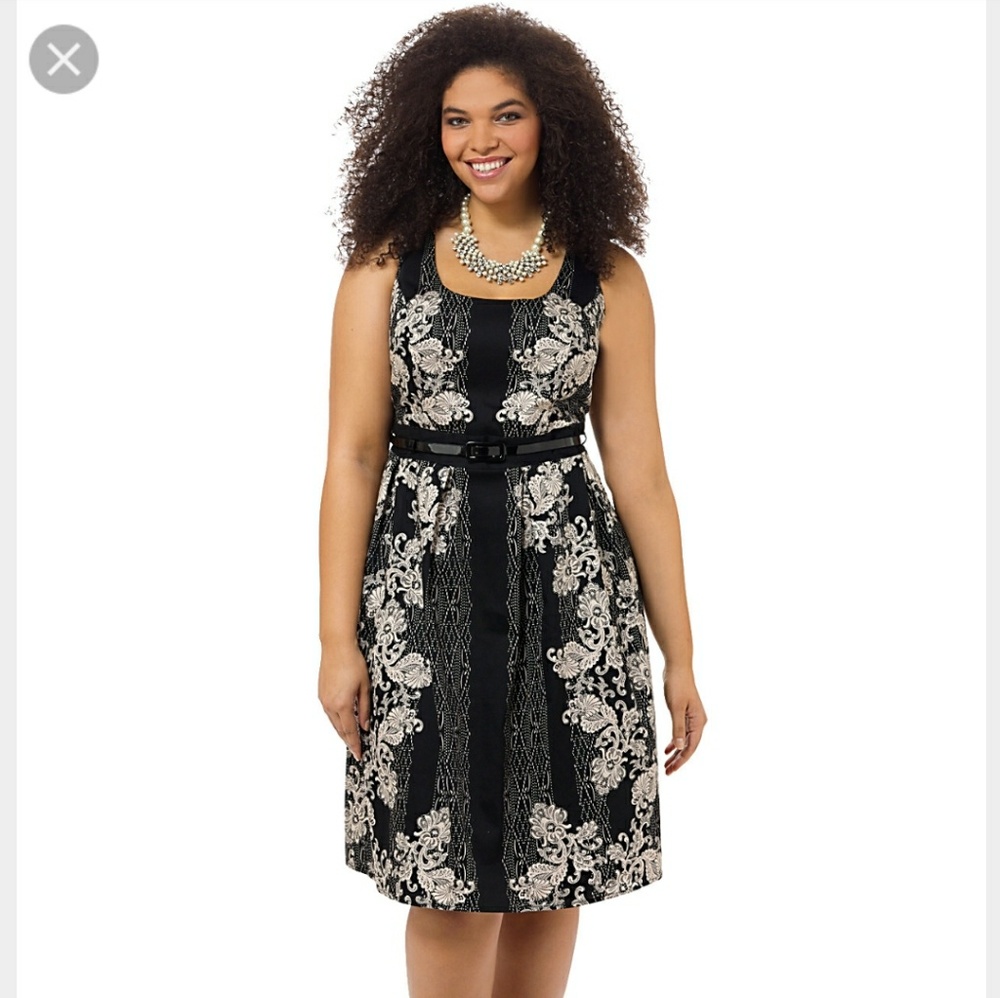 Black and White Vintage Lace Dress by City Chic