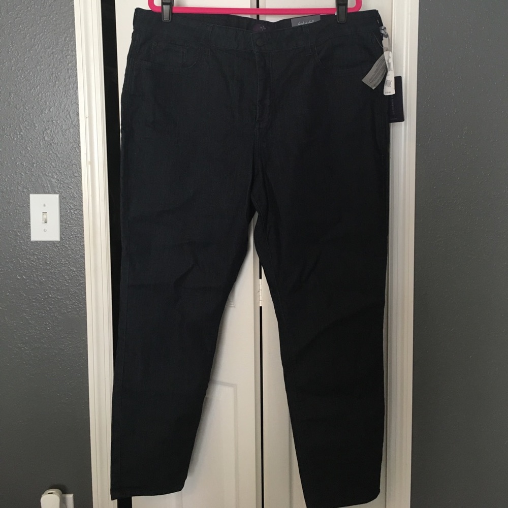 NWT NYDJ Super Skinny Dark Wash Jeans
