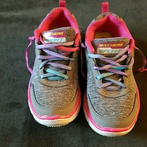 Girls 13.5  skechers tennis shoes
