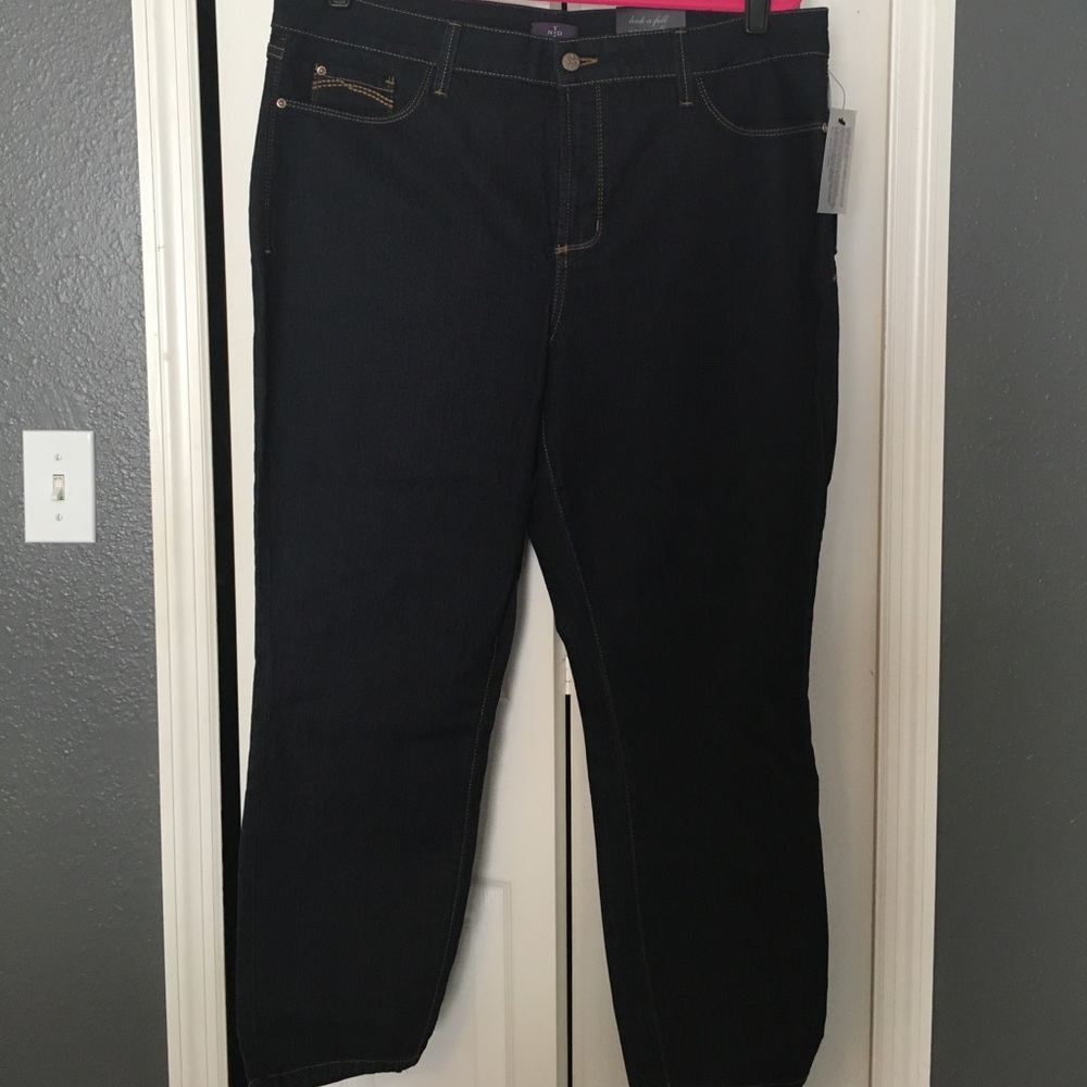 NWT NYDJ Ankle Dark Wash