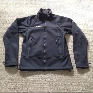 SALE ⭐️ Columbia Women's Titanium softshell