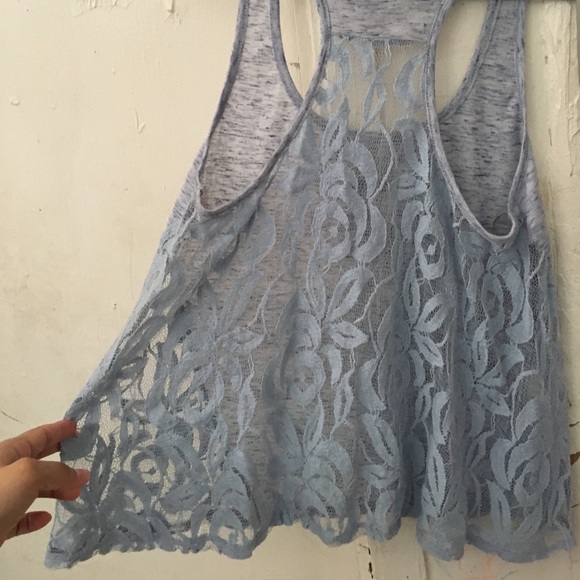 SOLD ON BUNDLE 😘 light blue flowy shirt - Picture 4 of 4