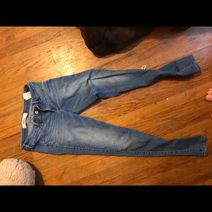 Light wash Hollister jeans