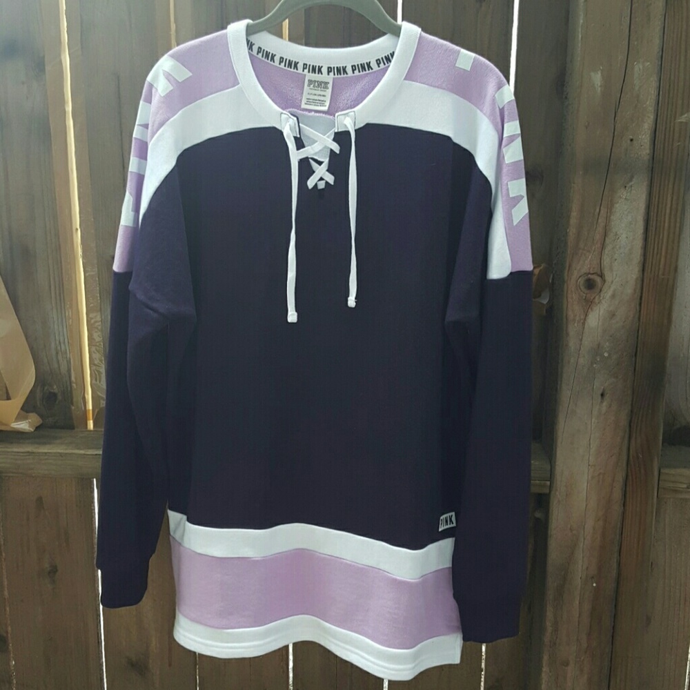 NWOT VS Pink crew