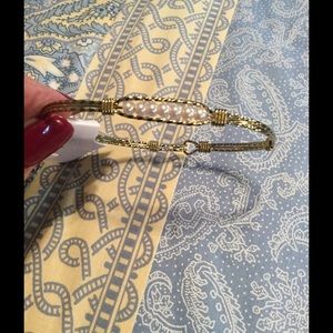Awesome bracelet with pearls NWOT💝💝