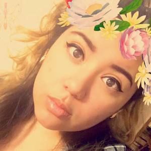 Meet your Posher, Rebeca