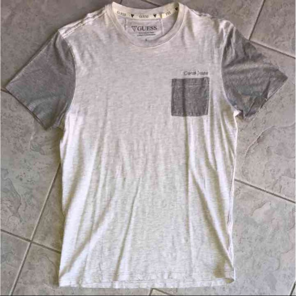 Men's guess tshirt