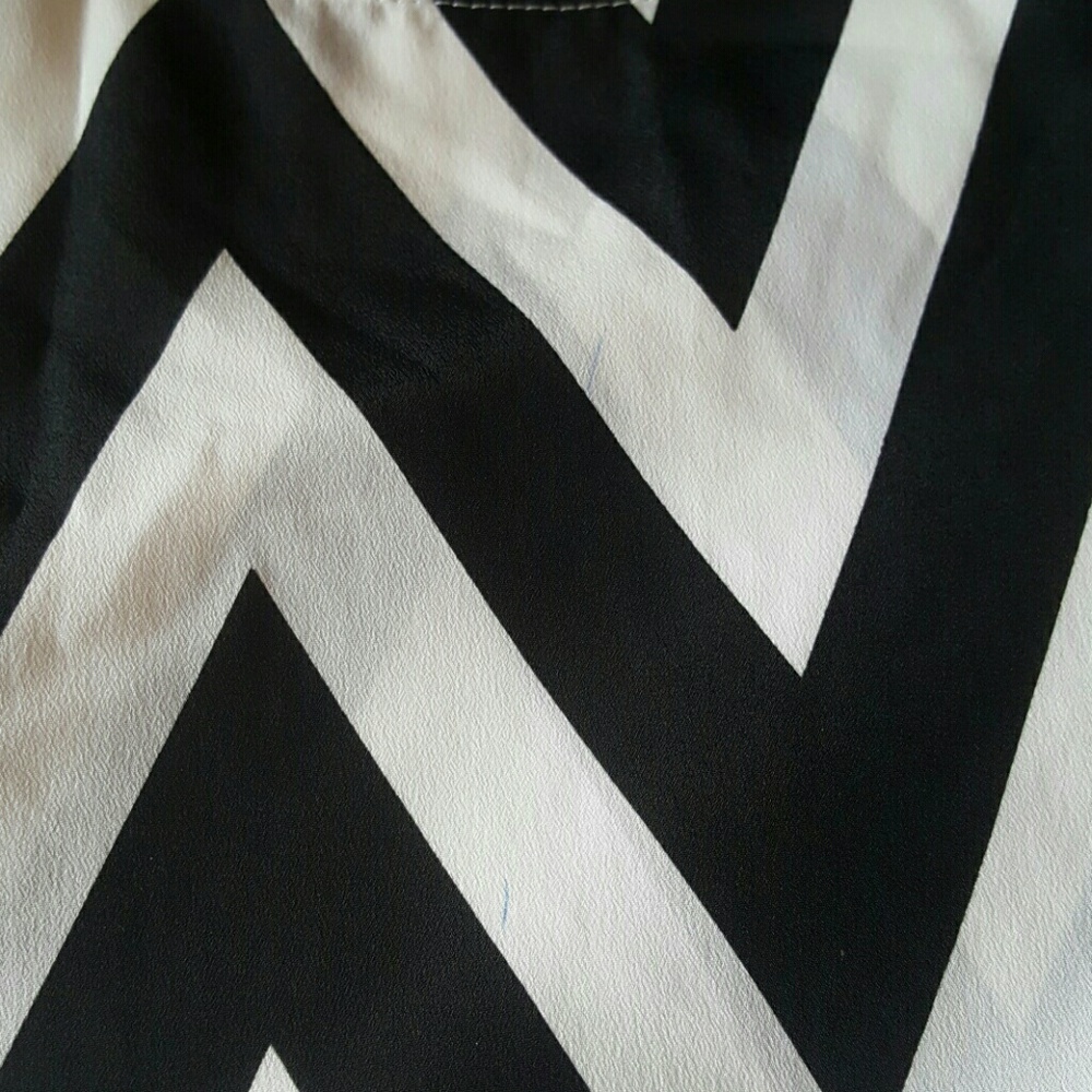 Blouse - Picture 2 of 3