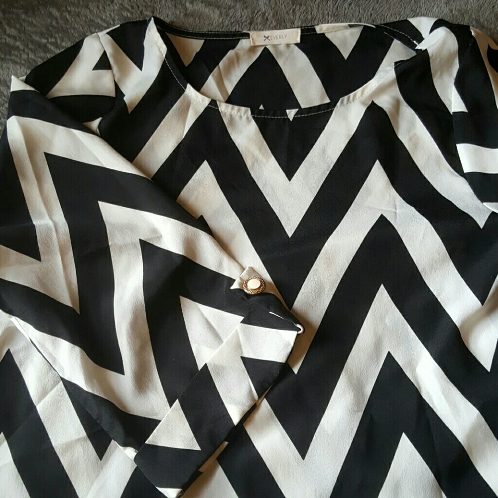 Blouse - Picture 3 of 3