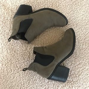 Top shop river island dark taupe boots