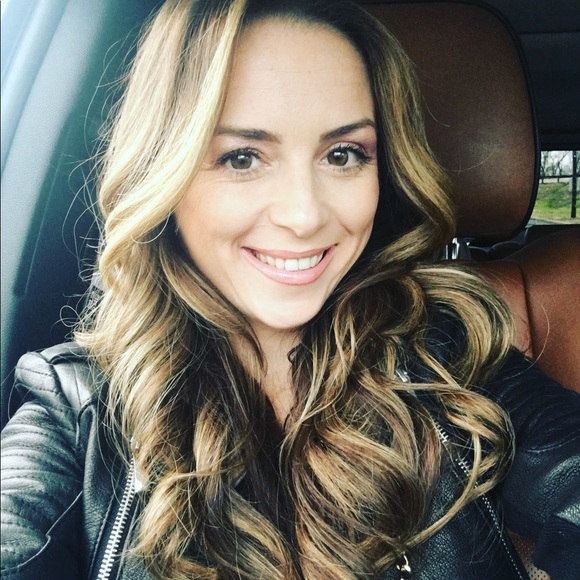 Meet your Posher, Julie - Picture 4 of 5