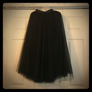 Black shin length tulle skirt
