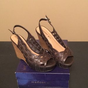 Wedge shoe