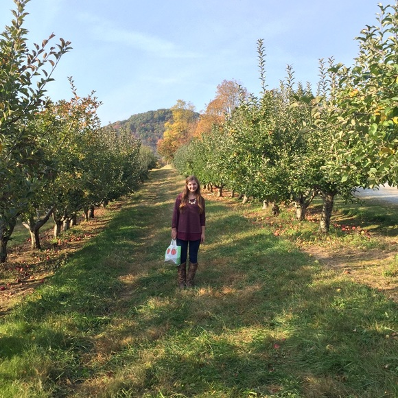 Meet your Posher, Kristin - Picture 1 of 1