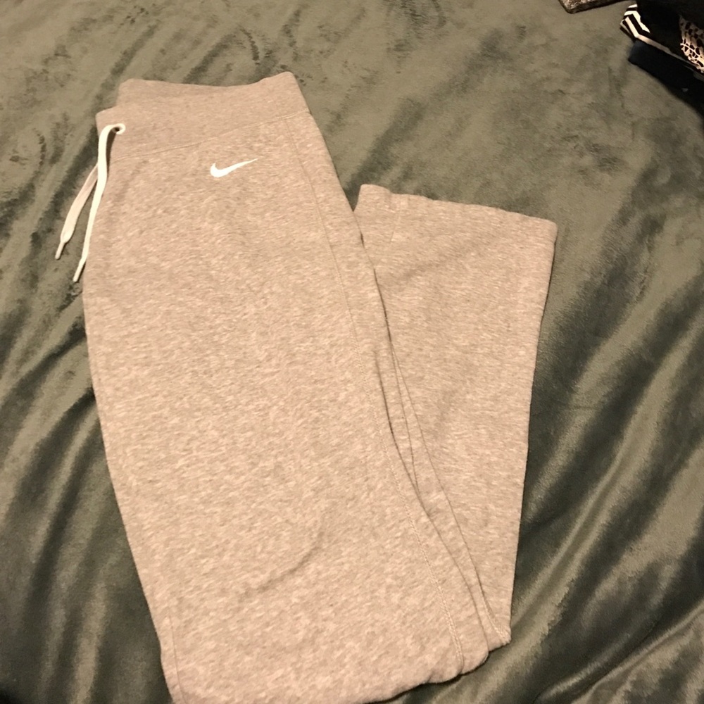 Women's Nike sweat pants