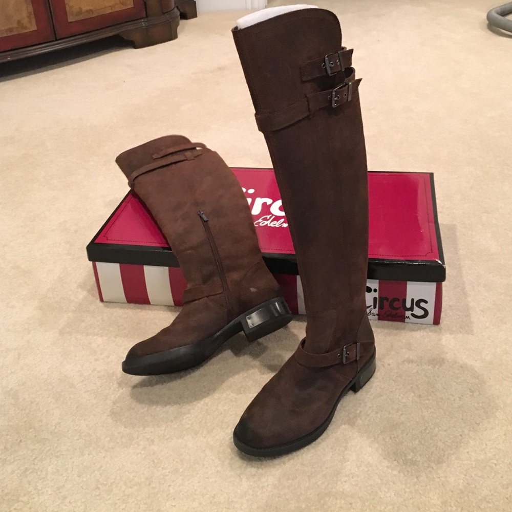 Over the knees riding boots