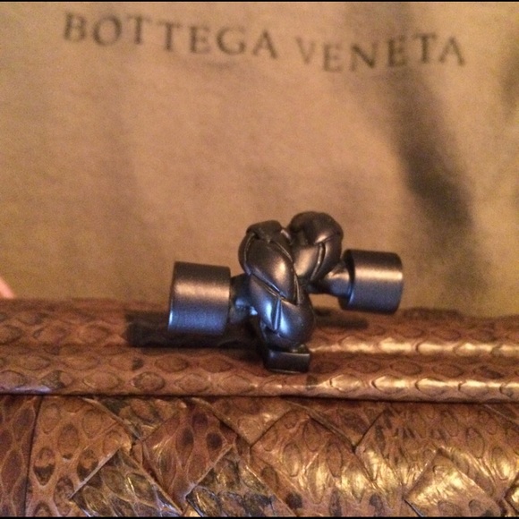 Woven Snakeskin Ayers Knot Clutch Bag NIB - Picture 6 of 7