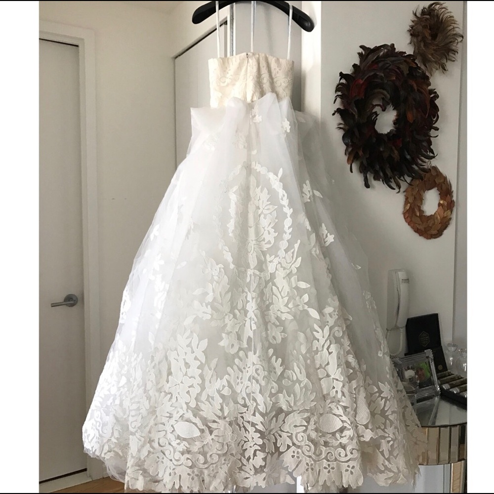 ❌Oscar de la Renta 12e04 wedding dress size 4❌ - Picture 8 of 8