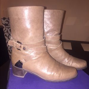 Stuart Weitzman Boots