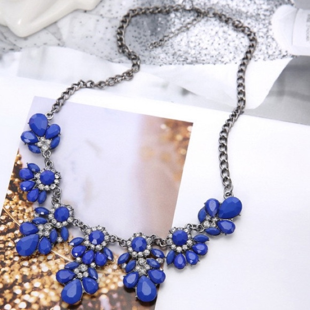 💥Statement Necklace Royal blue💥