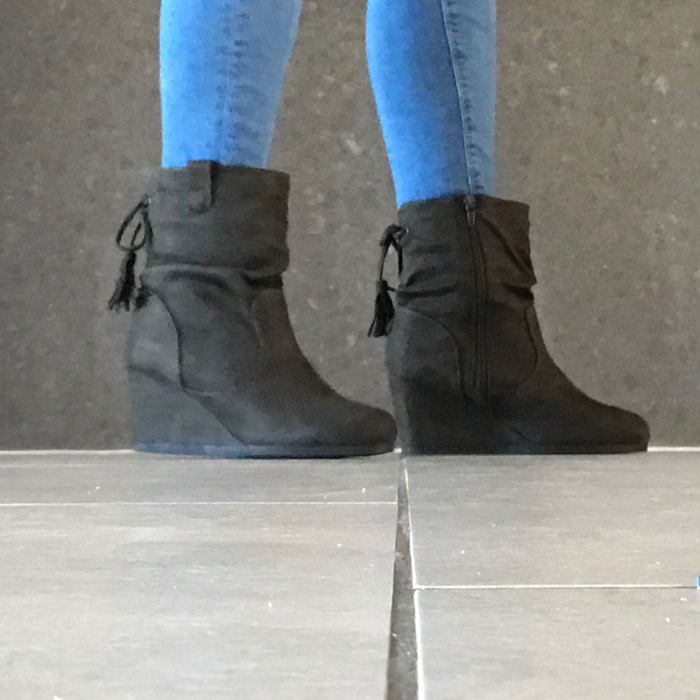 Military Green Fringe Tassel Wedge Slouch Boots - Picture 5 of 6