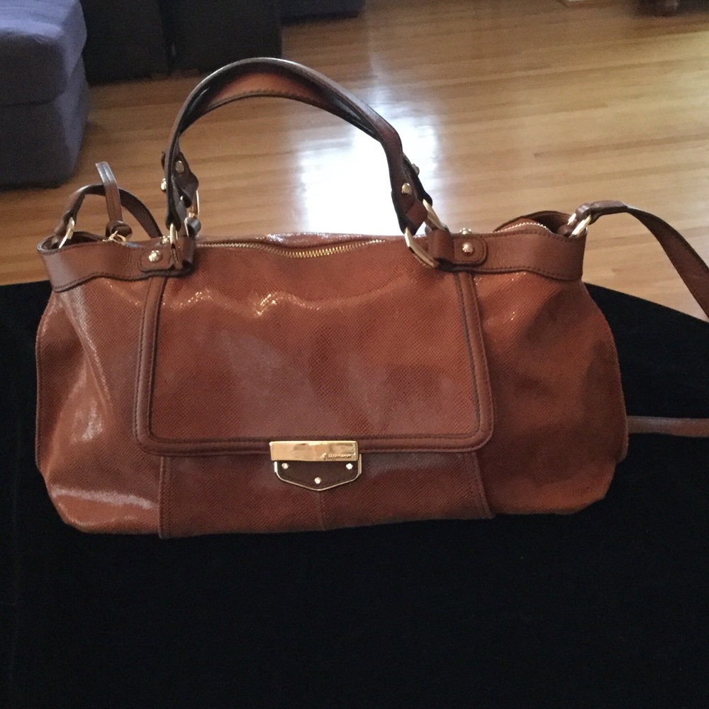 B MAKOWSKY SOFT LEATHER SATCHEL W/ATTACHED STRAP