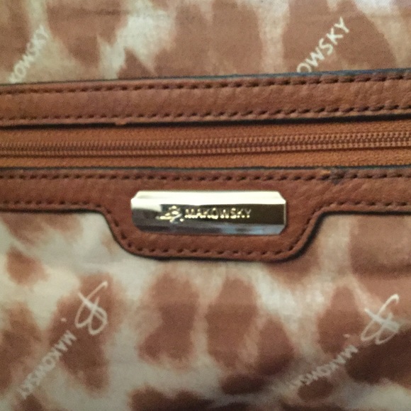 B MAKOWSKY SOFT LEATHER SATCHEL W/ATTACHED STRAP - Picture 4 of 4