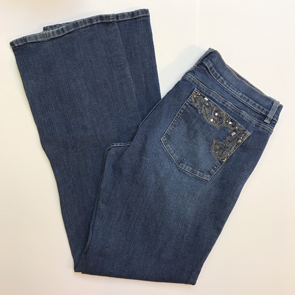 WHITE HOUSE BLACK MARKET Boot Leg Blue Jeans 12R