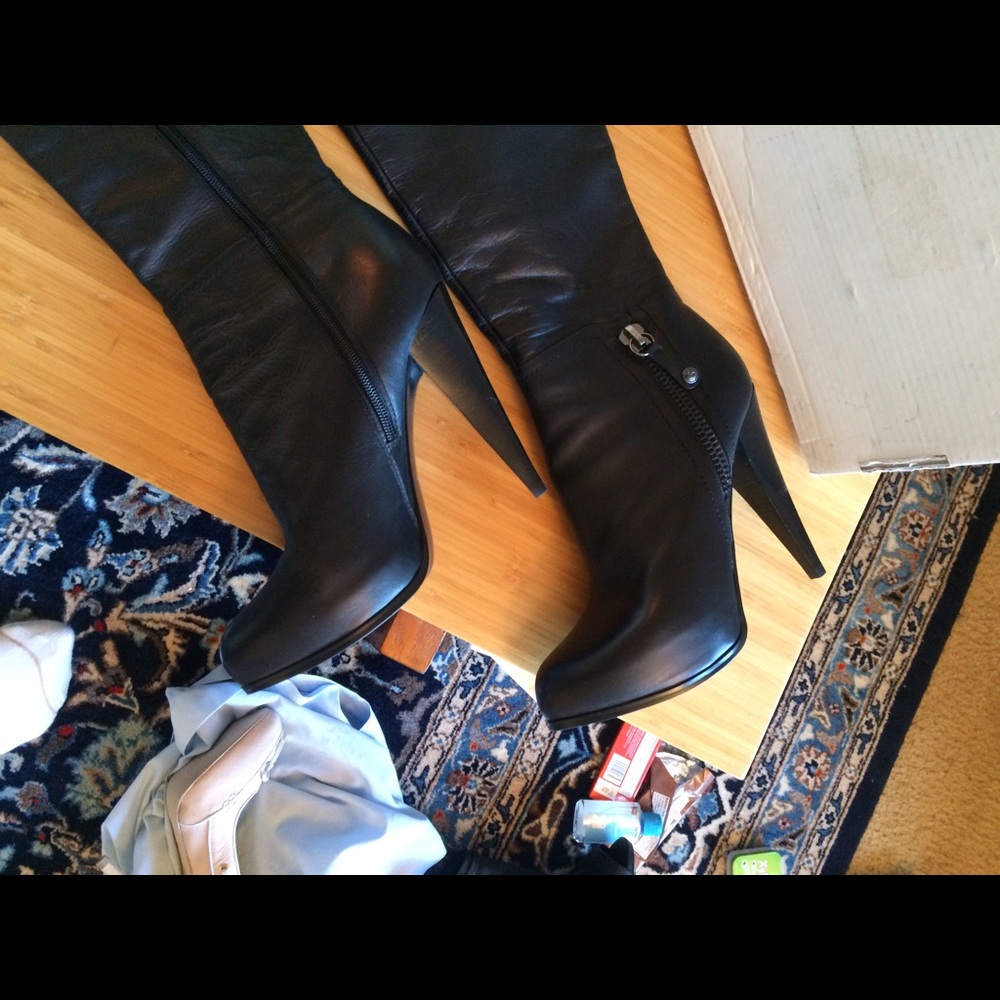 Amazing Guess OTK Platform Boots