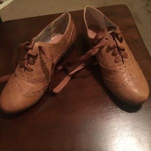 New Brown Women's Oxfords Size 7.5