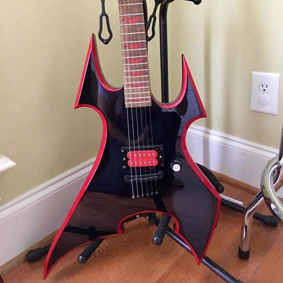BC Rich electric guitar - Picture 1 of 1