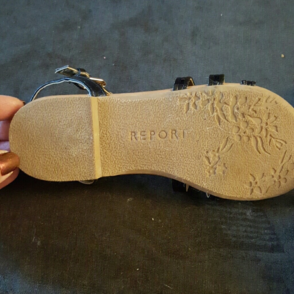 Sandles - Picture 2 of 2