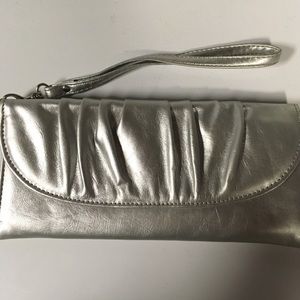 Silver clutch