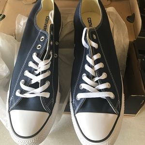 Converse Man size 11 brand new in box