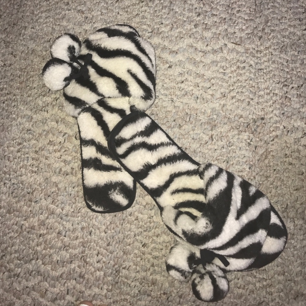 zebra striped slippers size 9-10