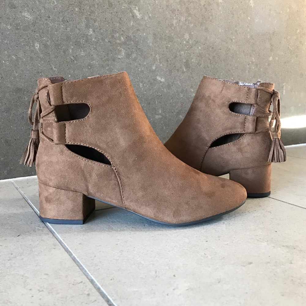Cognac Tobacco Fringe Tassel Chic Ankle Booties - Picture 2 of 4