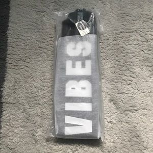 Brand New VS Pink Good Vibes Cooler