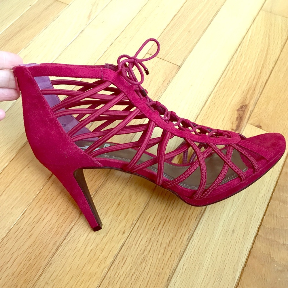 NIB Sexy, strappy heels