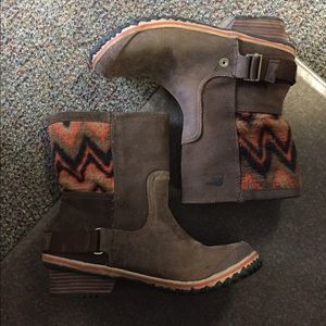 Sorel Cheveron Pull On Short Boot