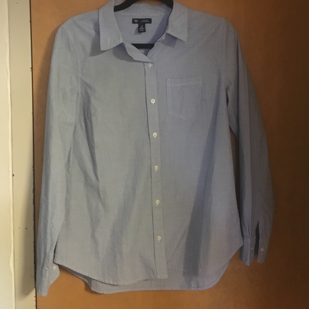 BRAND NEW women's shirt