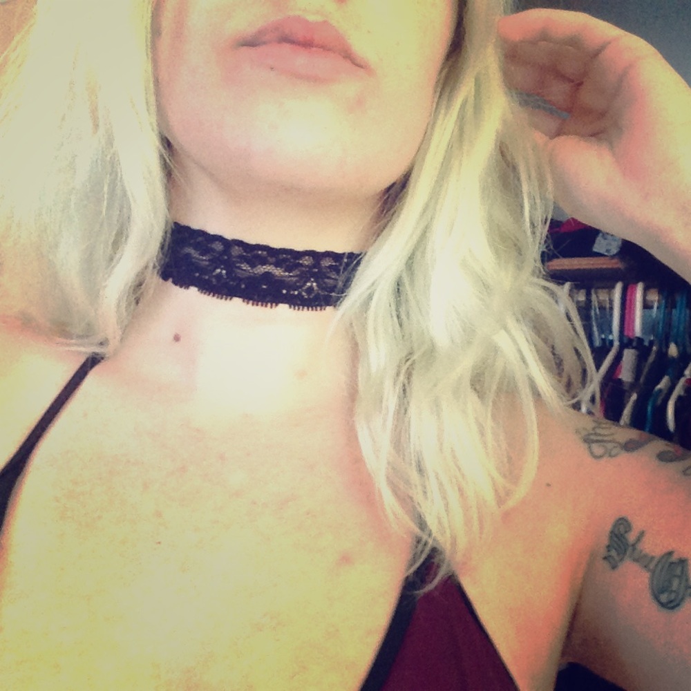 Black Lace Adjustable Choker Necklace 🌸