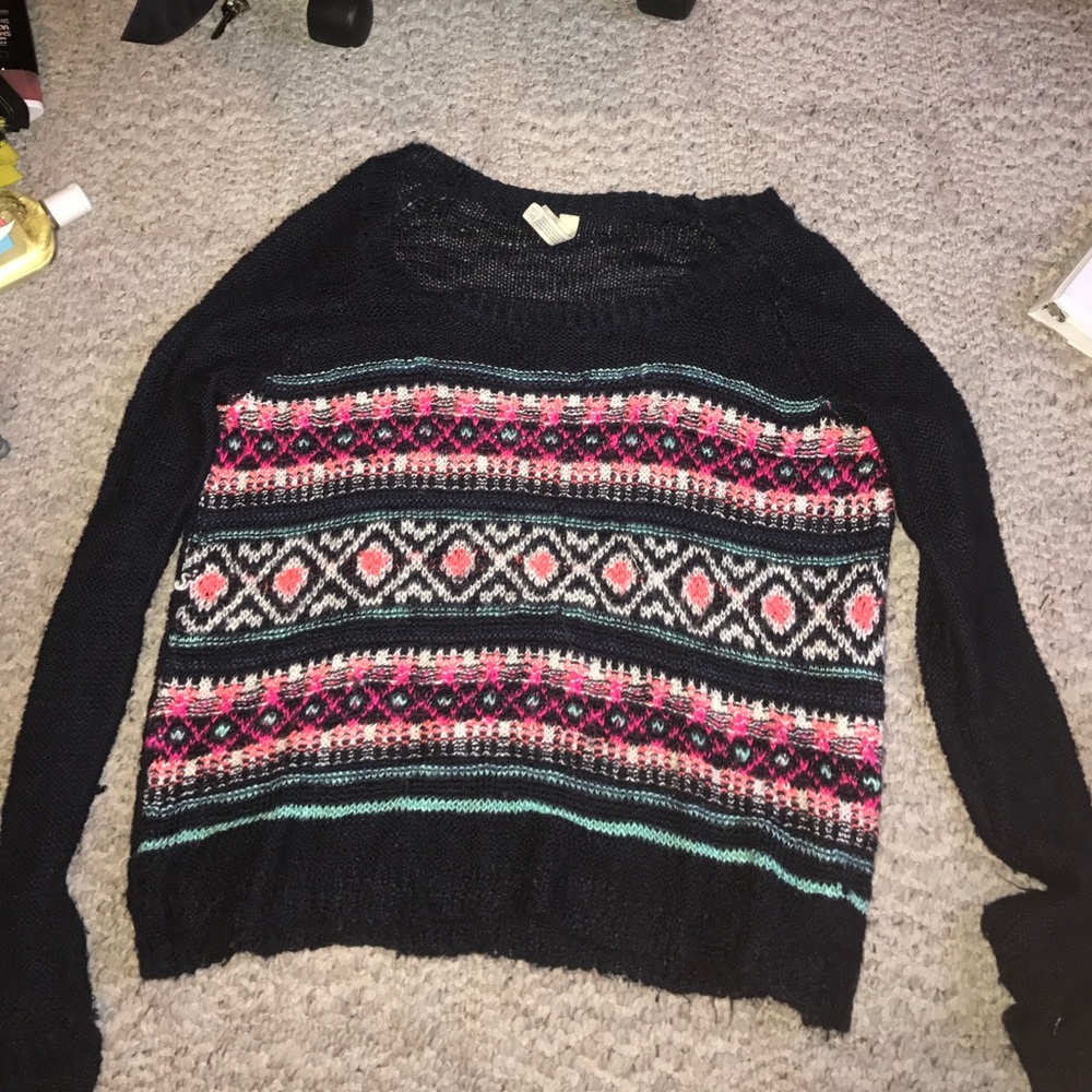 cute sweater!