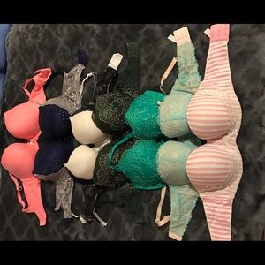 7 Victoria's Secret Bras 34 DD