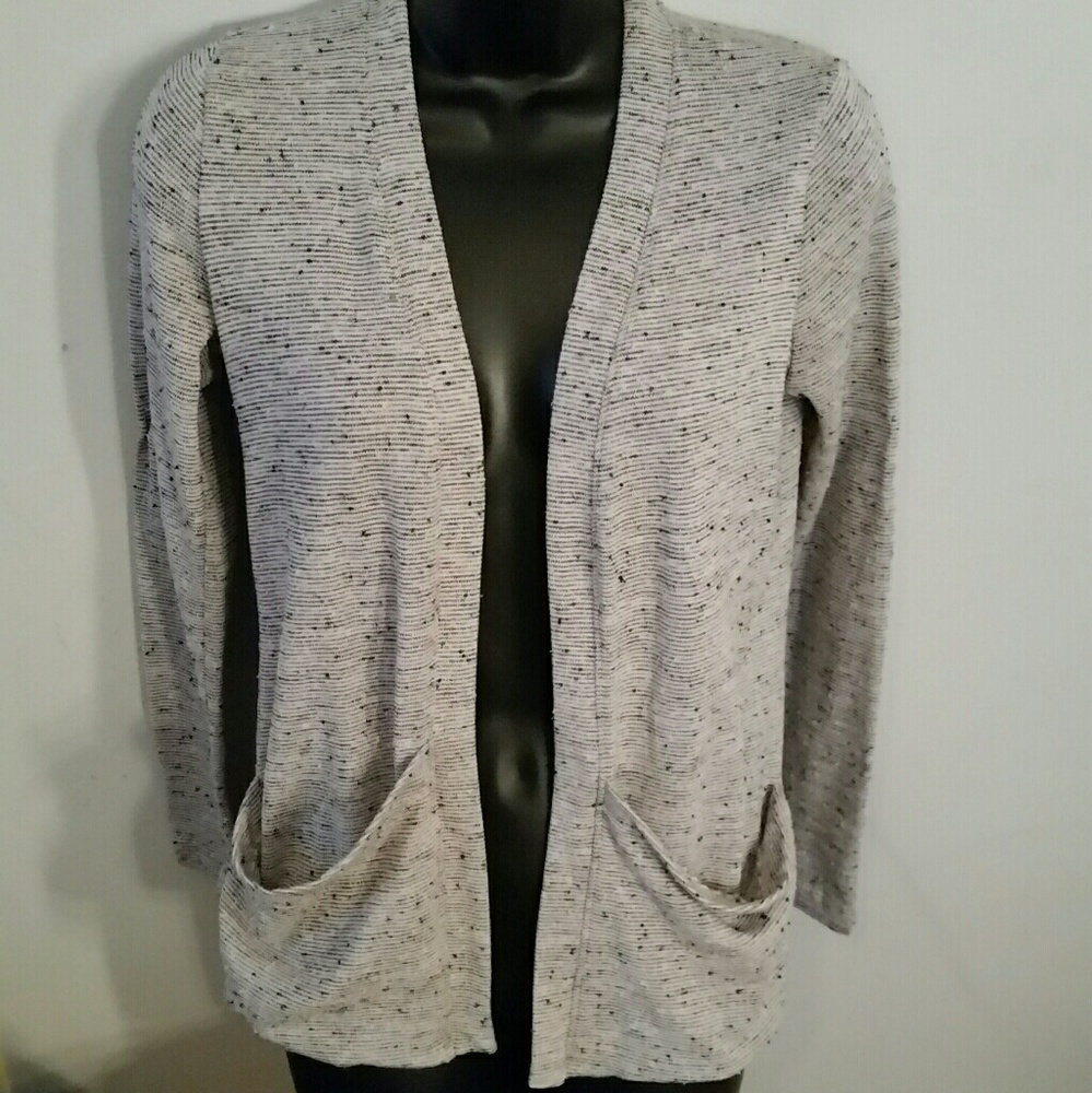 *Final Price* Urban Outfitters Sweater